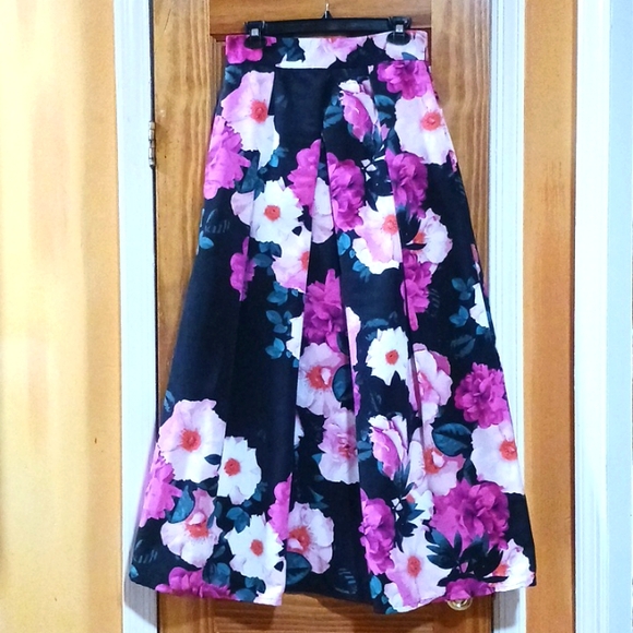 Eliza J Pleated Faille Full Fit And Flare Floral Ball Gown Long Maxi Skirt Sz 6 - Picture 1 of 14